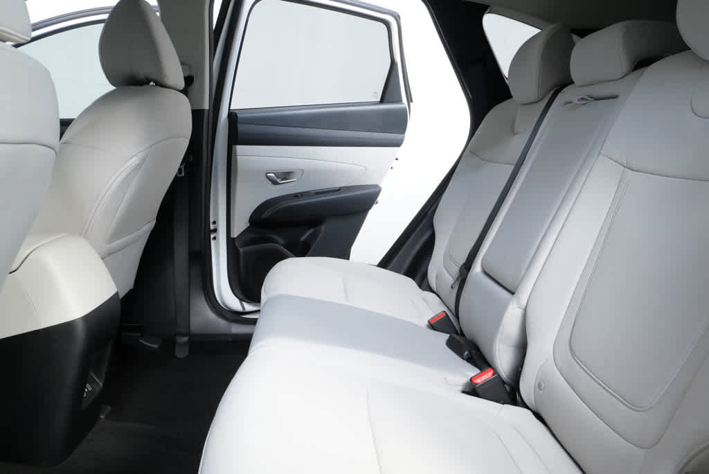 New 2026 Hyundai Tucson SE image 16