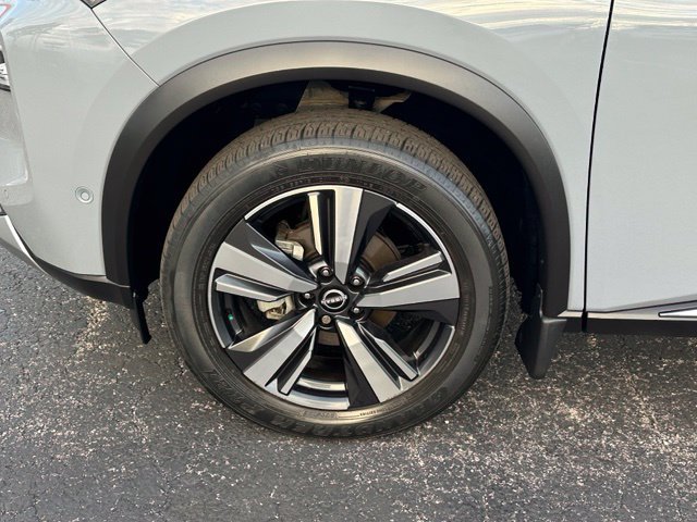 Certified 2023 Nissan Rogue Platinum w/ Platinum Premium Package AWD/4WD image 8