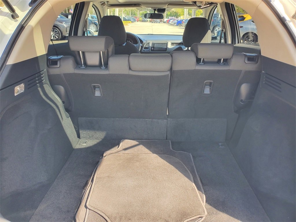 Used 2019 Honda HR-V EX image 8