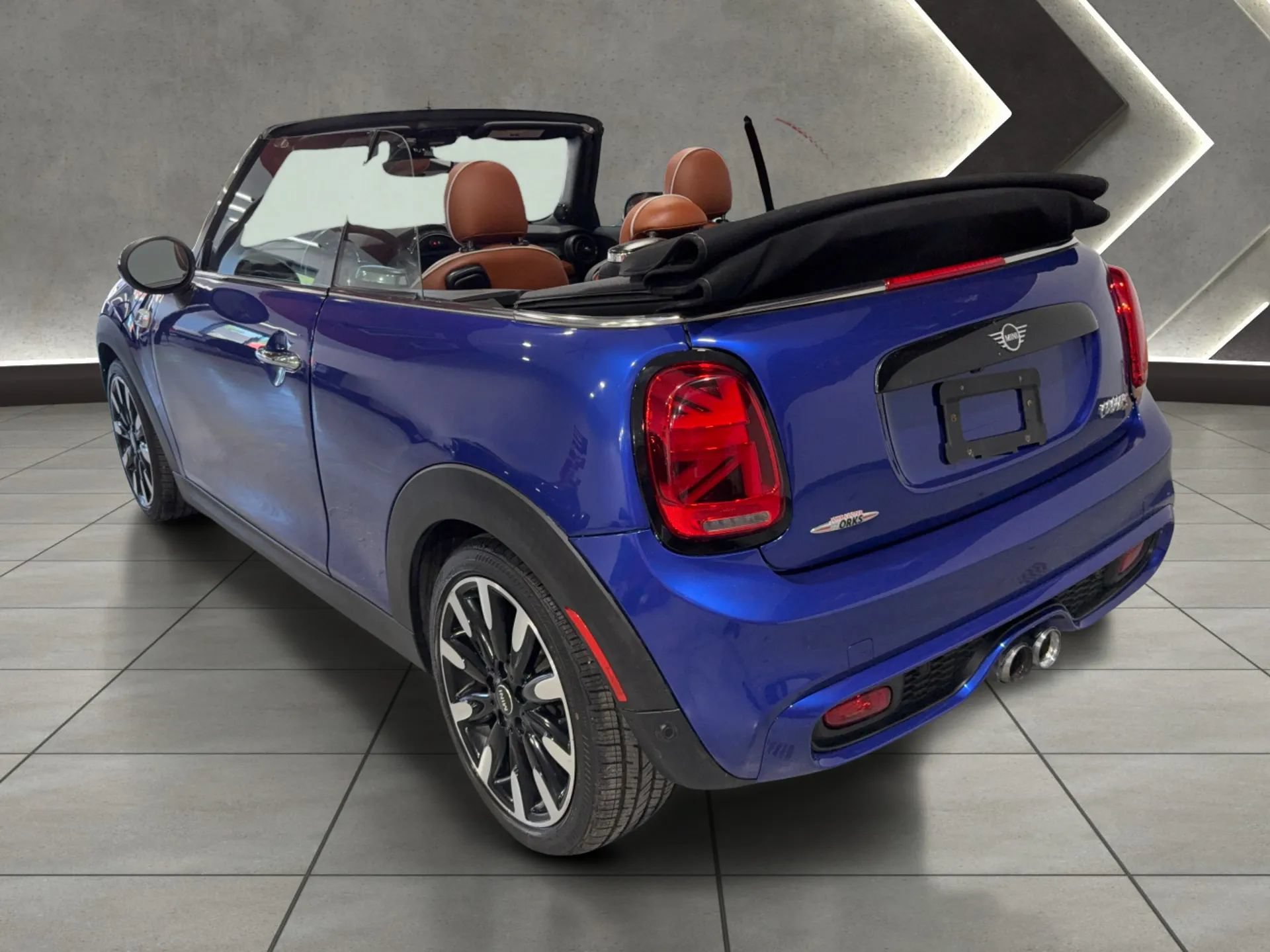 Used 2019 MINI Cooper S w/ Driver Assistance Package FWD image 5
