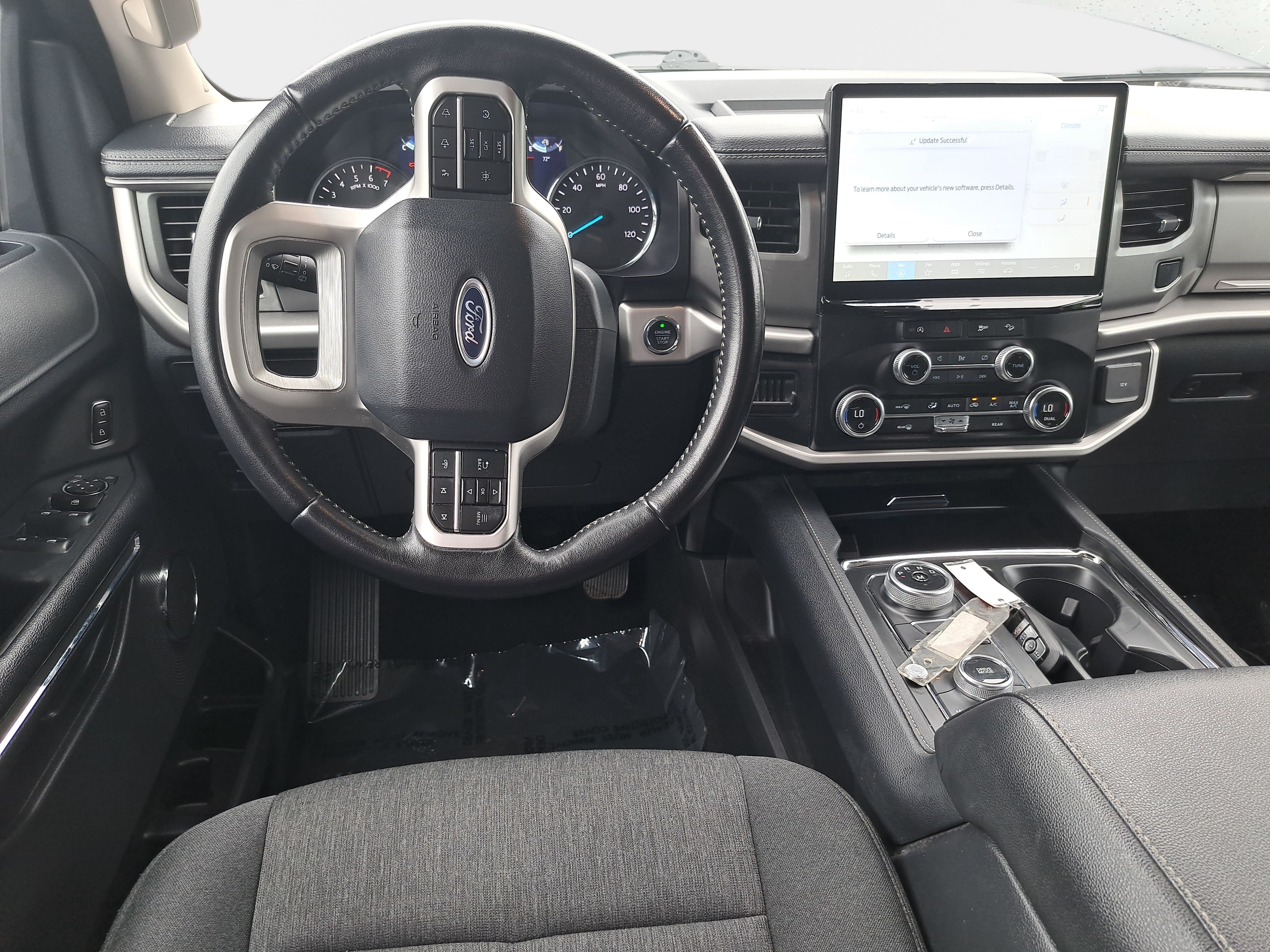 Used 2024 Ford Expedition XLT AWD/4WD image 17