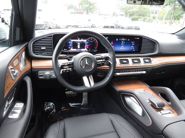 Used 2025 Mercedes-Benz GLS 450 4MATIC w/ AMG Line Exterior image 10