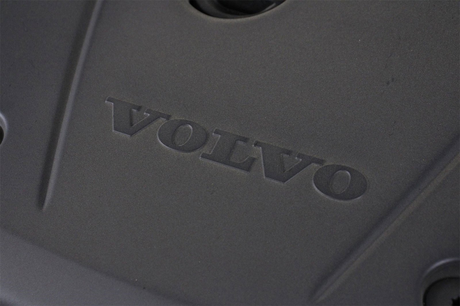 Certified 2025 Volvo S60 T8 Plus w/ Climate Package image 25