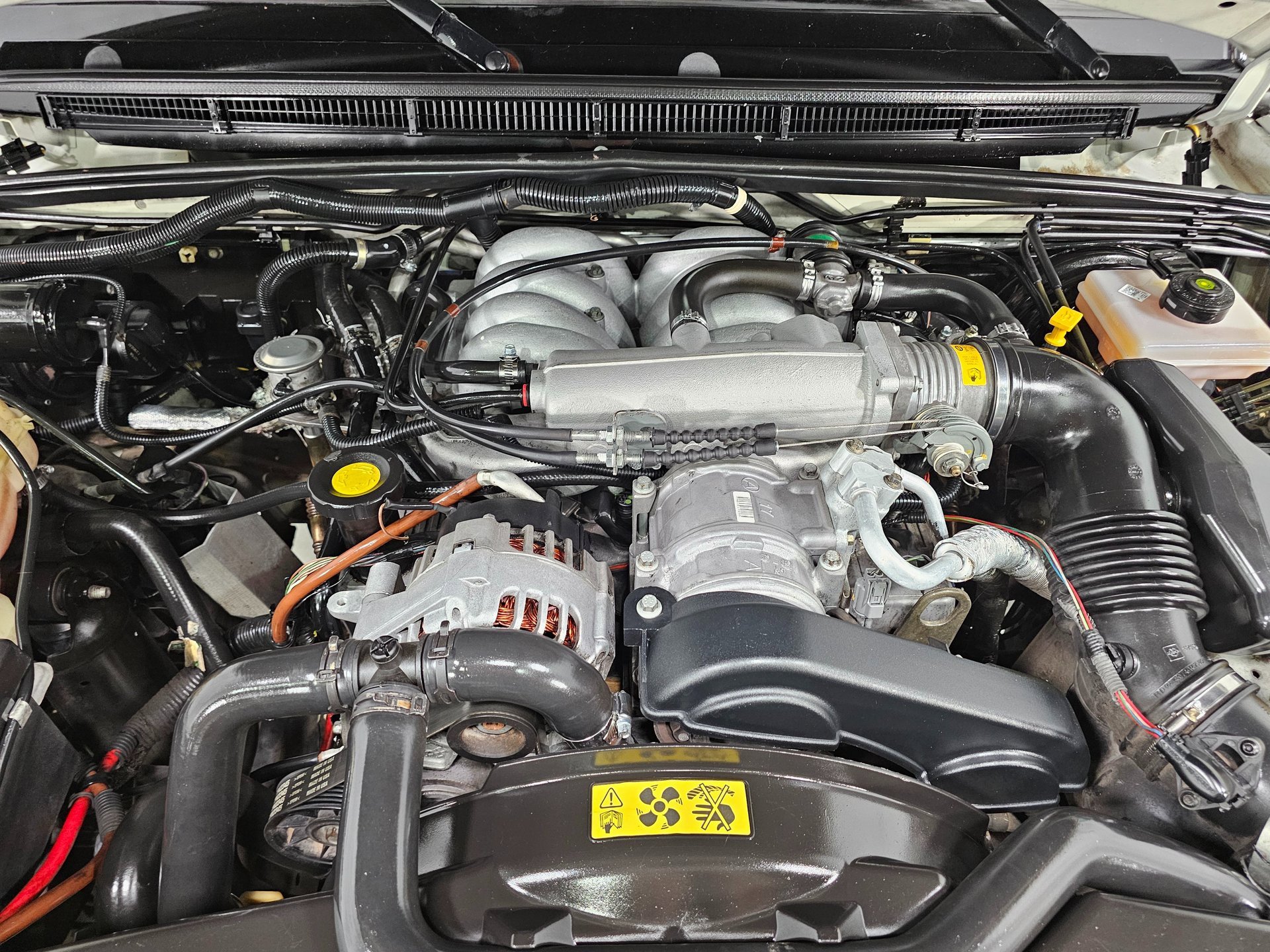 Used 2003 Land Rover Discovery SE image 3