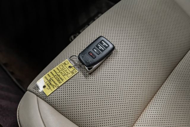 Used 2017 Lexus ES 350 w/ Accessory Package 2 FWD image 69