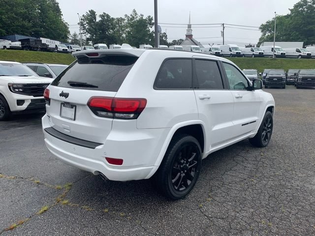 Used 2022 Jeep Grand Cherokee Laredo X AWD/4WD image 9