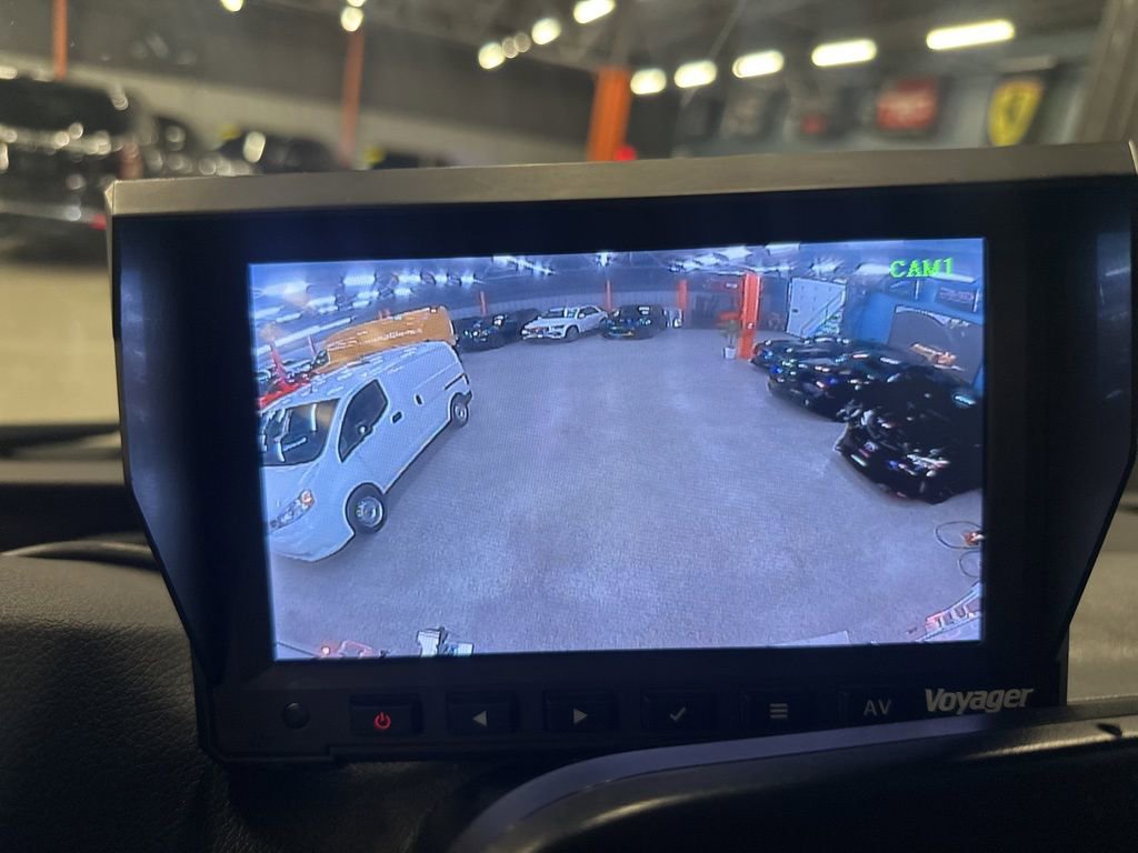 Used 2019 Freightliner Sprinter 3500 w/ Premium Package image 19