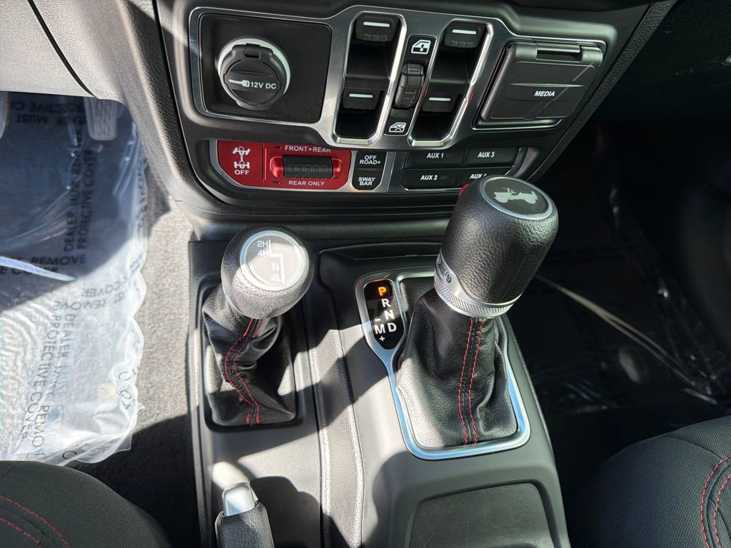 Used 2021 Jeep Wrangler Unlimited Rubicon w/ Steel Bumper Group image 24