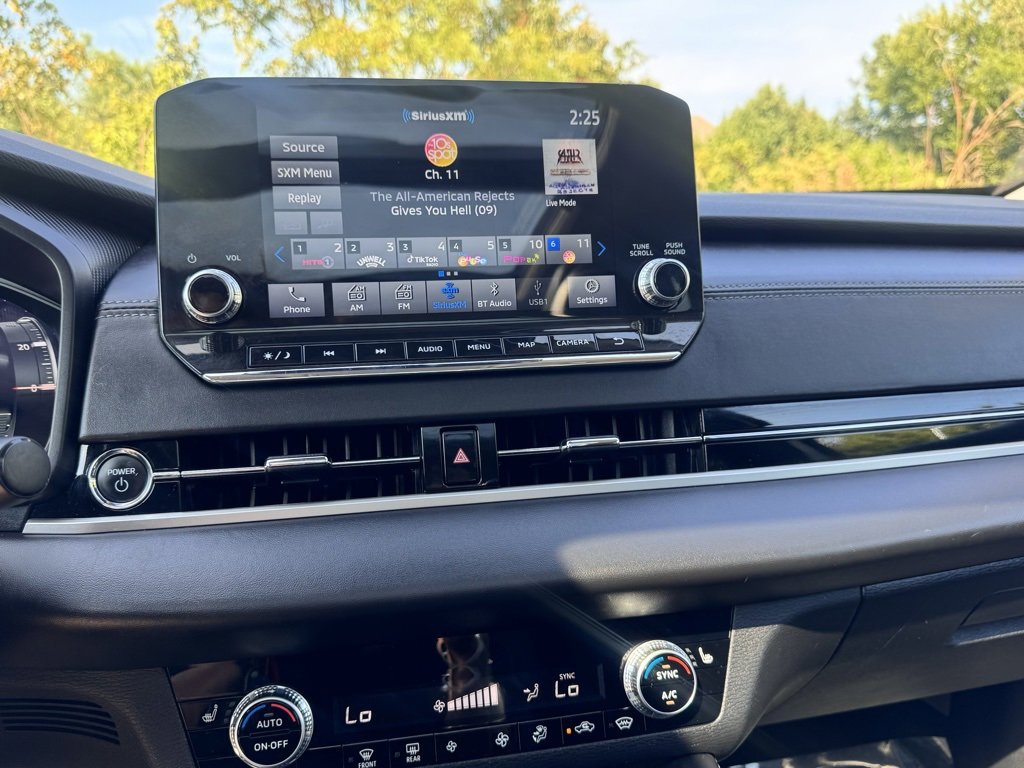 Used 2023 Mitsubishi Outlander 4WD image 8