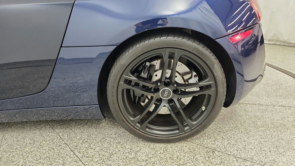 Used 2008 Audi R8 V8 image 23