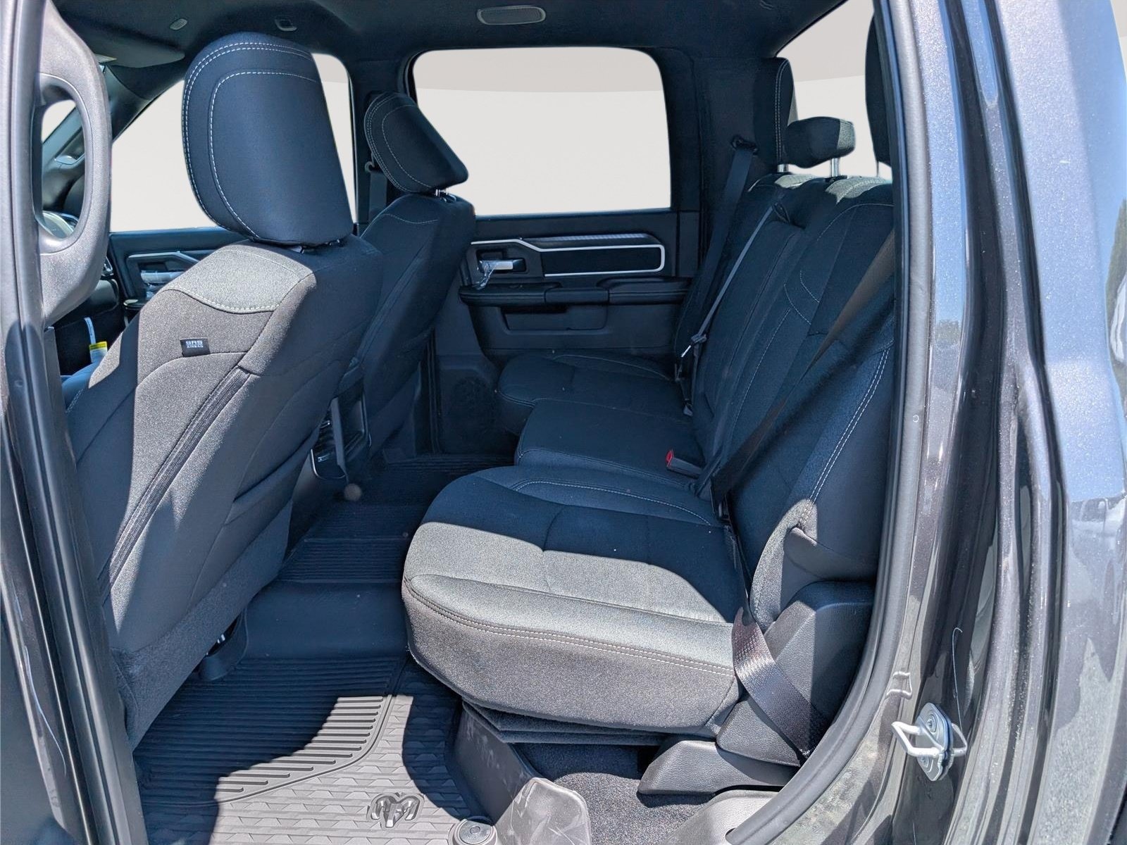 New 2026 RAM 3500 Big Horn AWD/4WD image 9