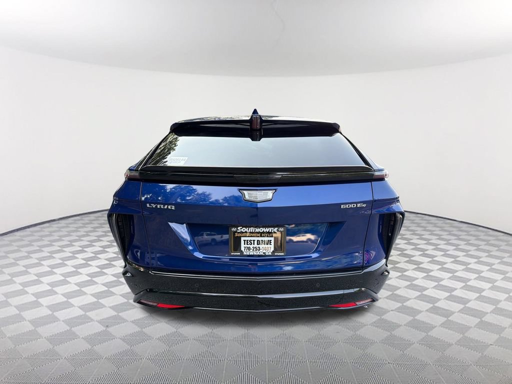 Used 2024 Cadillac Lyriq Sport AWD/4WD image 6