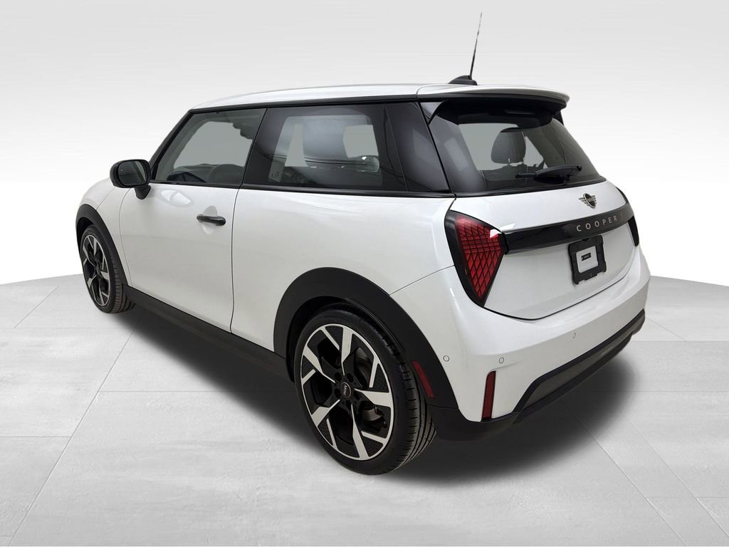Certified 2025 MINI Cooper S image 7