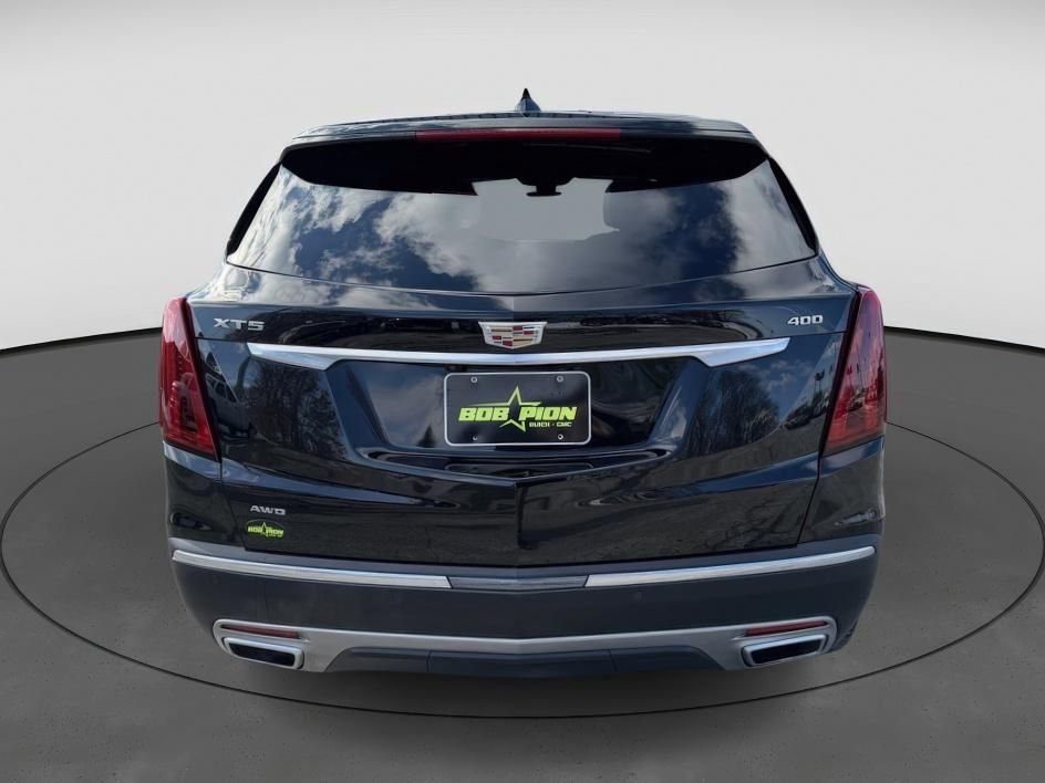 Used 2025 Cadillac XT5 Premium Luxury image 4