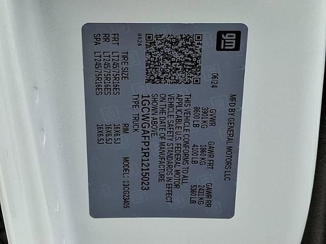 Used 2024 Chevrolet Express 2500 Work Van w/ Driver Convenience Package image 29