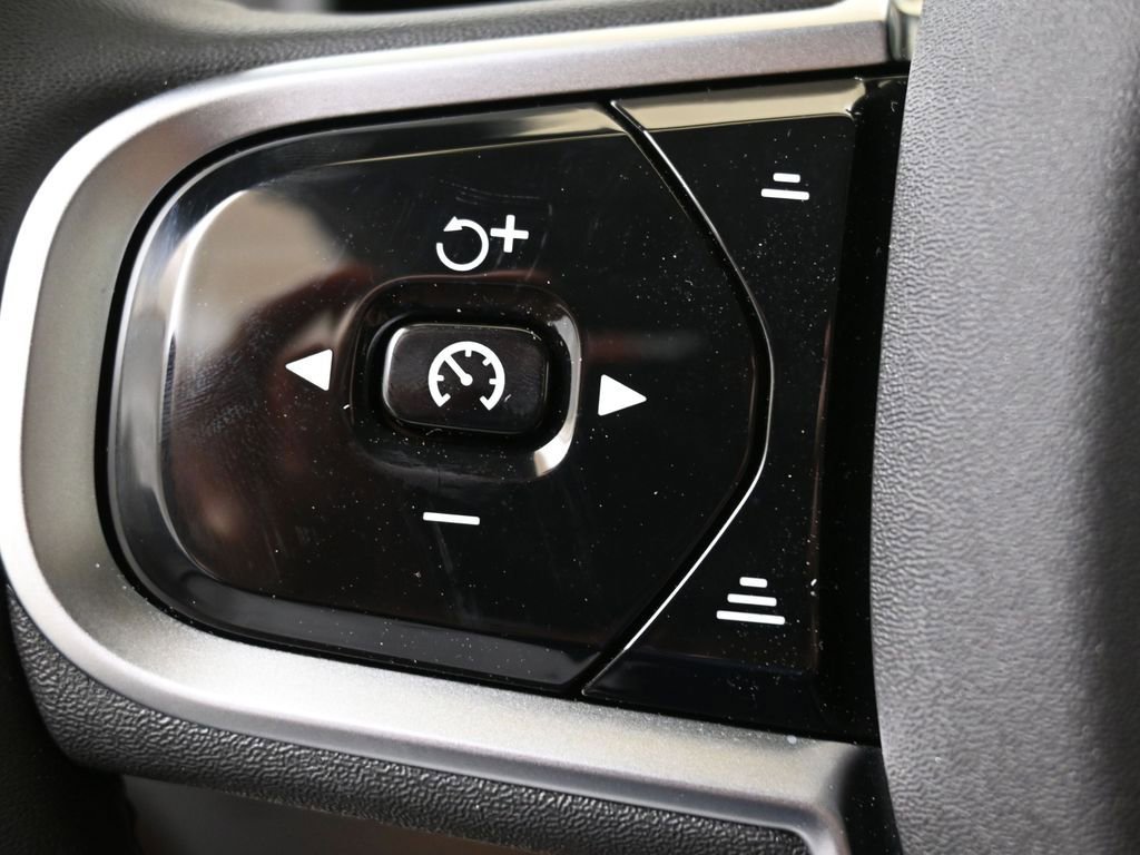 New 2026 Volvo XC90 B6 Ultra w/ Protection Package Premier image 25