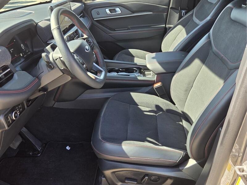 Used 2026 Ford Explorer ST AWD/4WD image 10