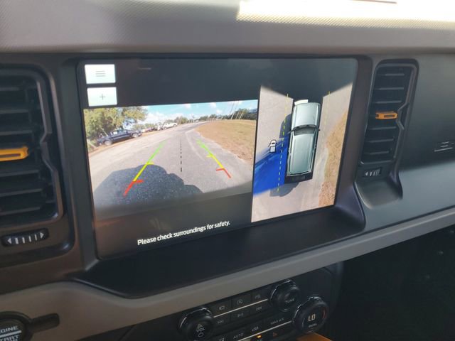 Used 2023 Ford Bronco Badlands image 19