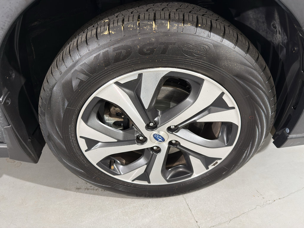 Used 2020 Subaru Outback Touring XT image 27