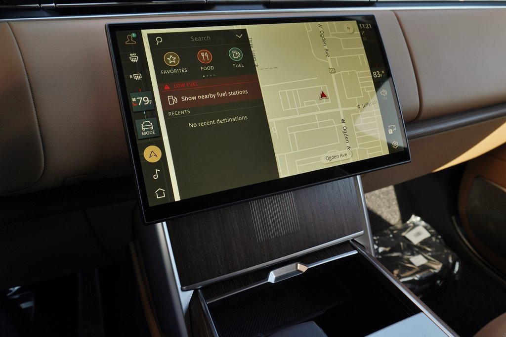 New 2026 Land Rover Range Rover Long Wheelbase Autobiography image 19