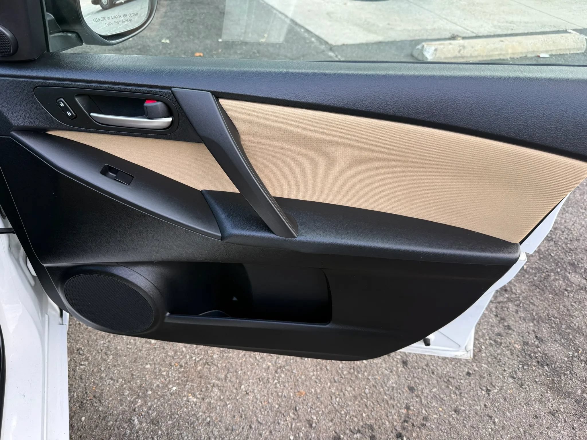 Used 2013 MAZDA MAZDA3 i Touring FWD image 19
