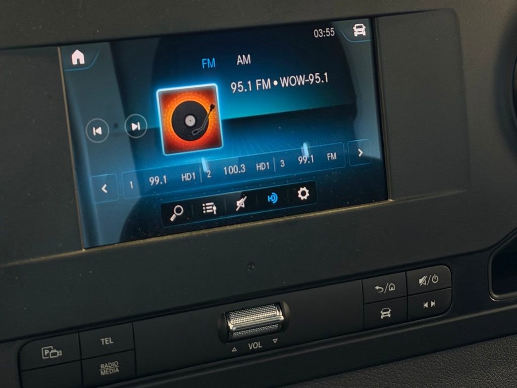 Used 2024 Mercedes-Benz Sprinter 2500 image 16