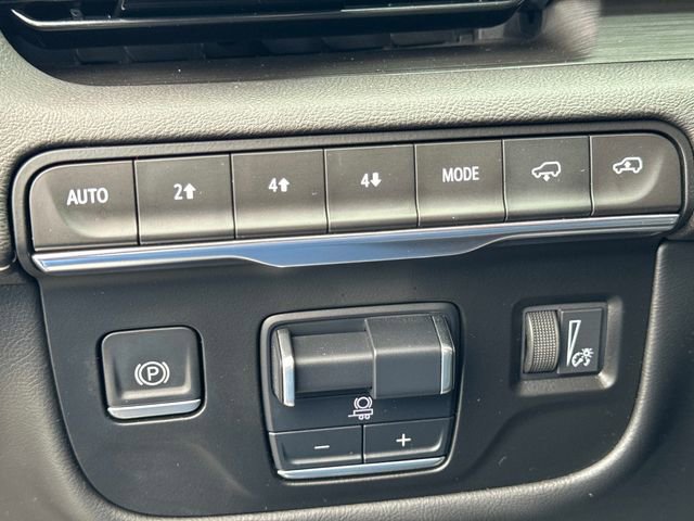 Certified 2022 Cadillac Escalade Sport w/ Touring Package image 29