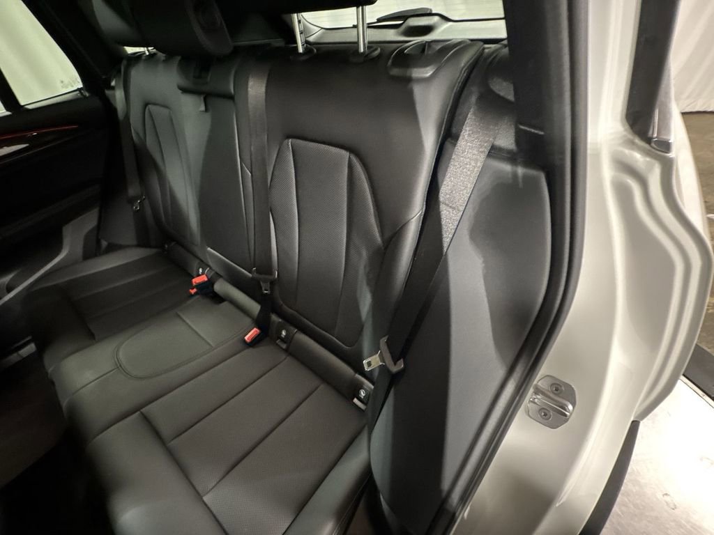 Used 2022 BMW X3 xDrive30i w/ Premium Package 2 image 30