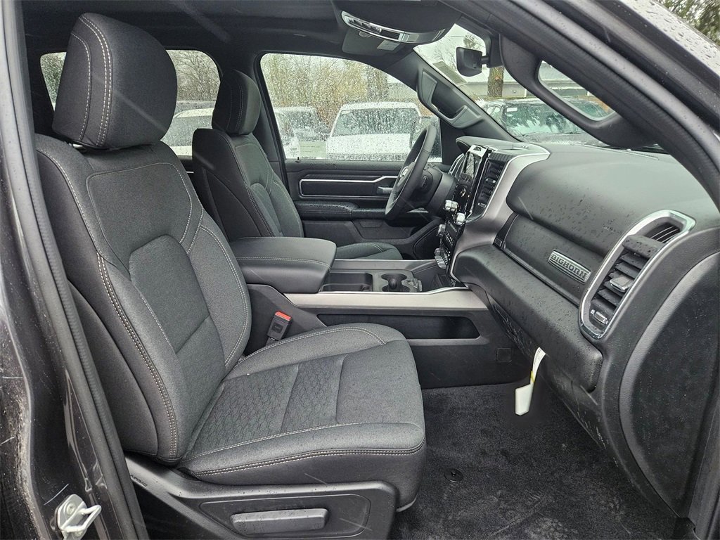 New 2026 RAM 1500 4x4 Crew Cab image 18