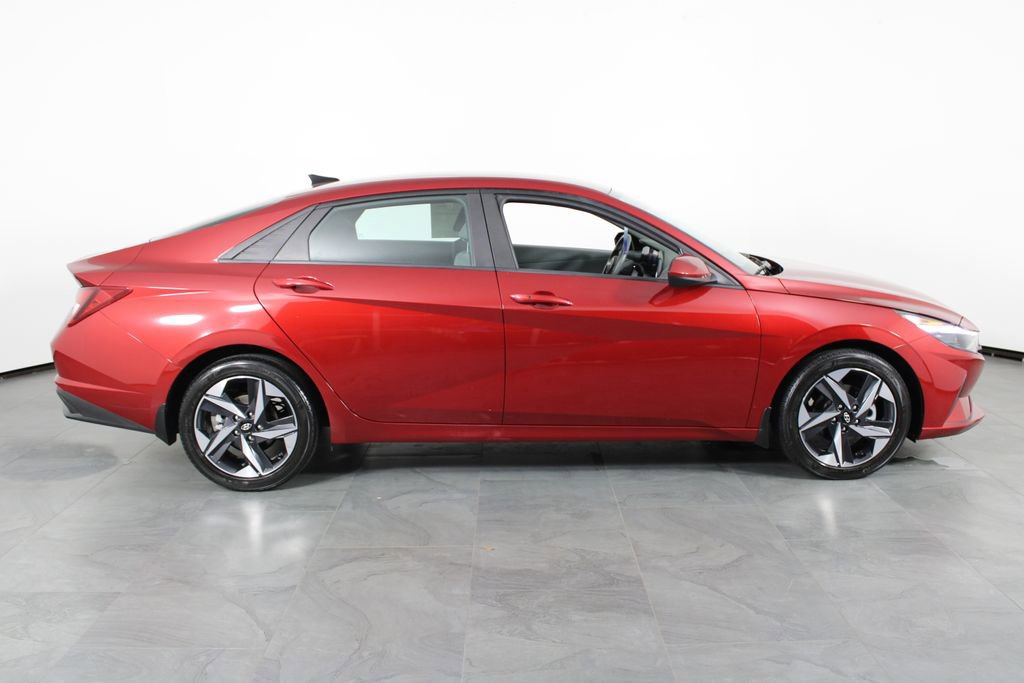 Certified 2023 Hyundai Elantra SEL w/ Convenience Package image 14