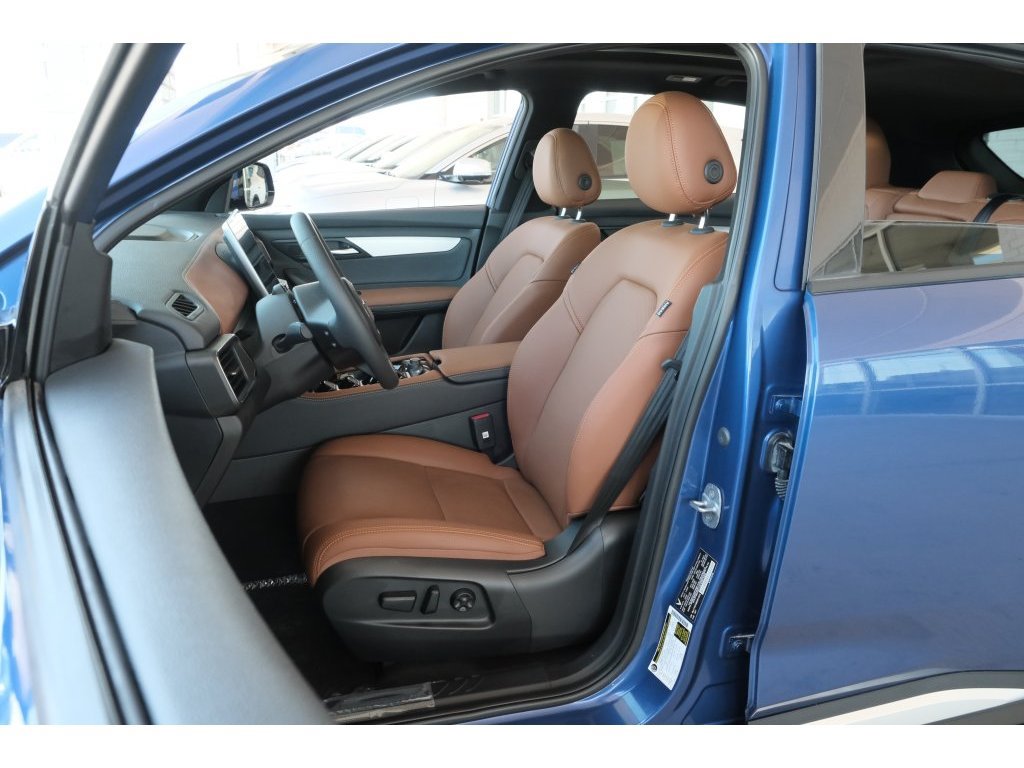 Used 2024 VinFast VF 8 Plus AWD/4WD image 25