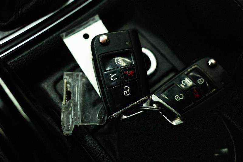 Used 2018 Volkswagen Golf SEL image 22