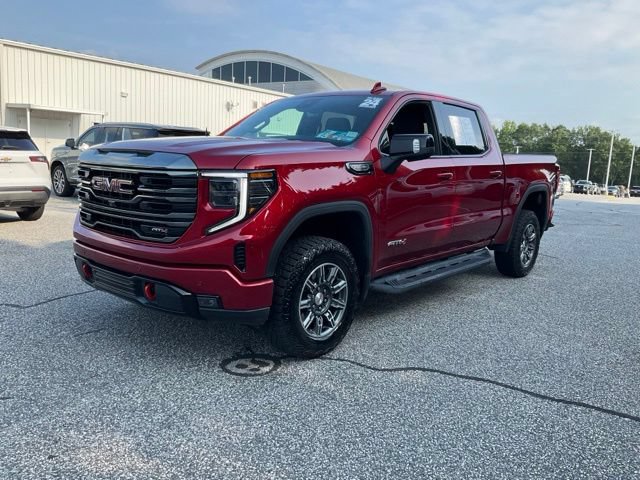 Used 2024 GMC Sierra 1500 AT4 w/ Technology Package AWD/4WD image 1