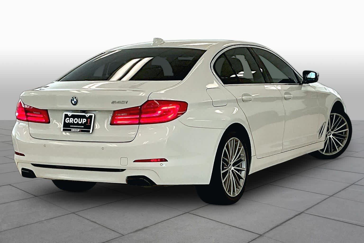 Used 2019 BMW 540i w/ Convenience Package RWD image 11
