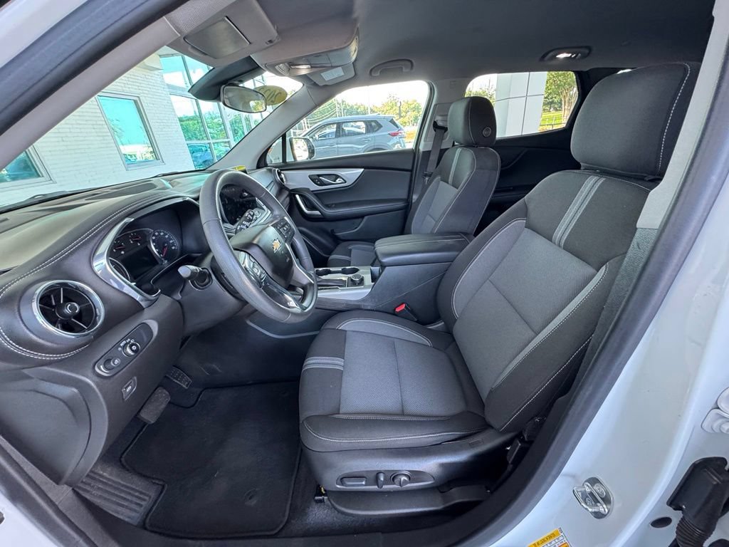 Used 2023 Chevrolet Blazer LT FWD image 12
