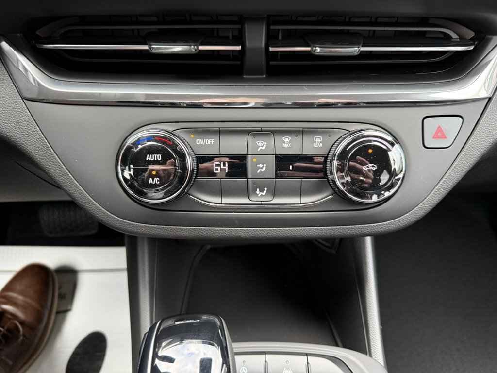 New 2026 Buick Envista Preferred FWD image 16