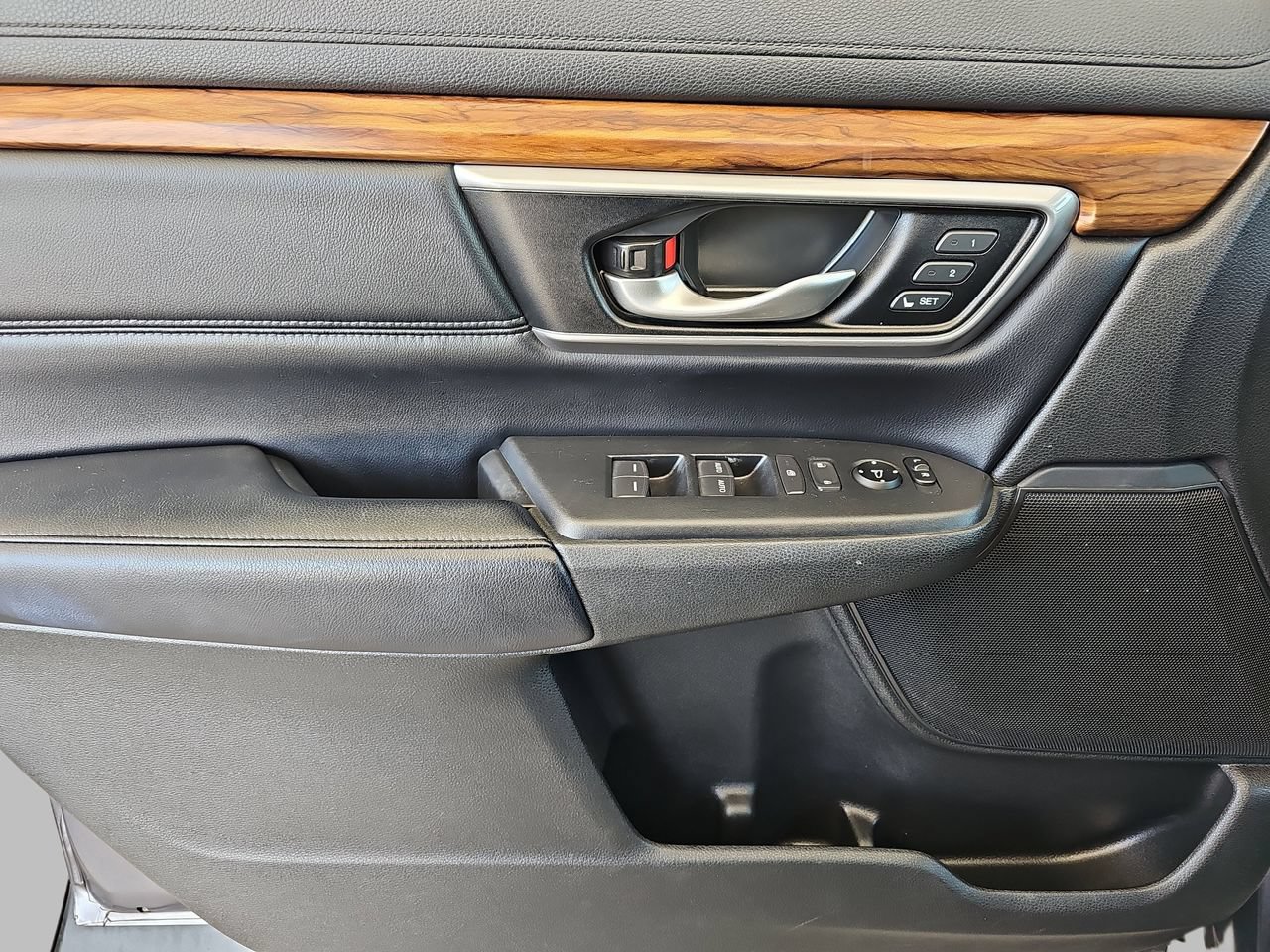 Used 2018 Honda CR-V EX-L image 32