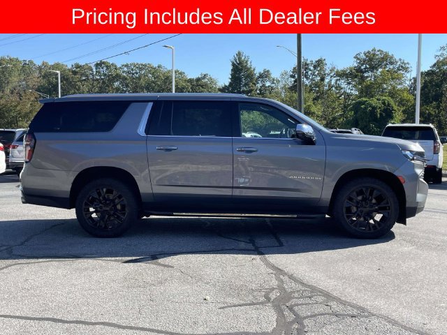 Used 2021 Chevrolet Suburban Premier w/ Premium Package AWD/4WD image 6