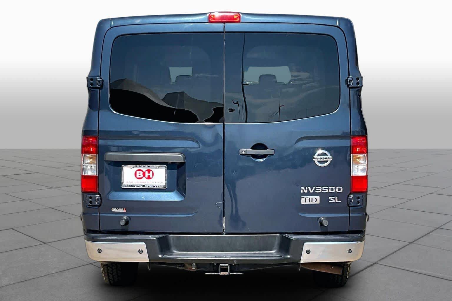 Used 2016 Nissan NV 3500 SL RWD image 4