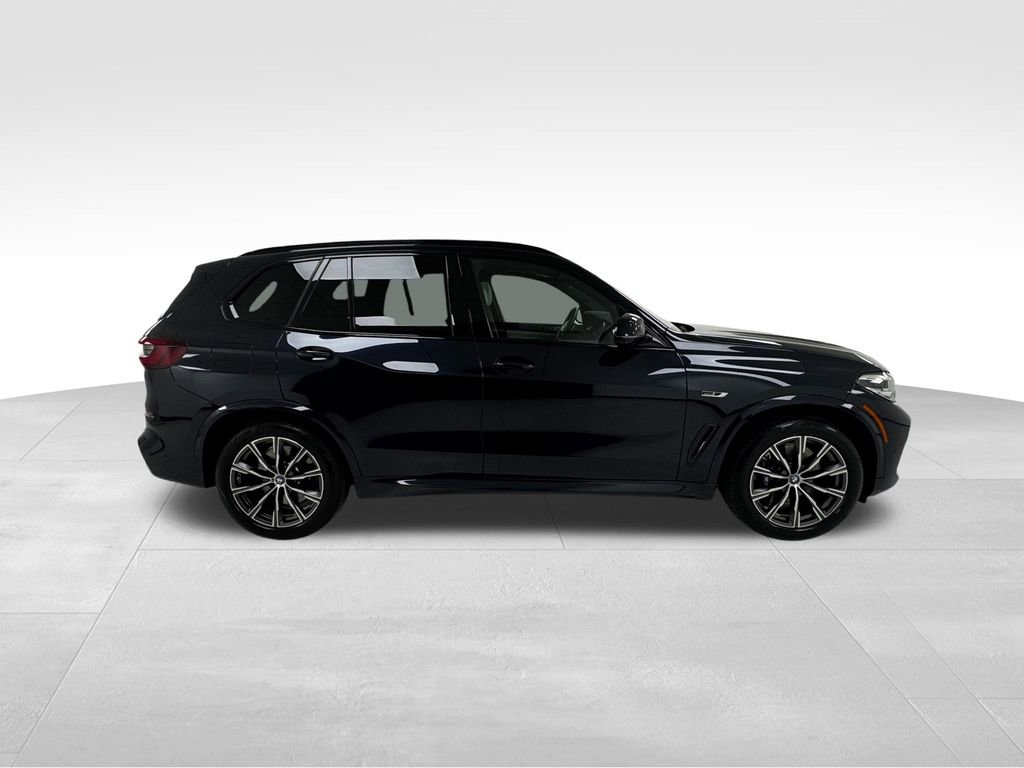 Used 2022 BMW X5 xDrive45e w/ M Sport Package image 8