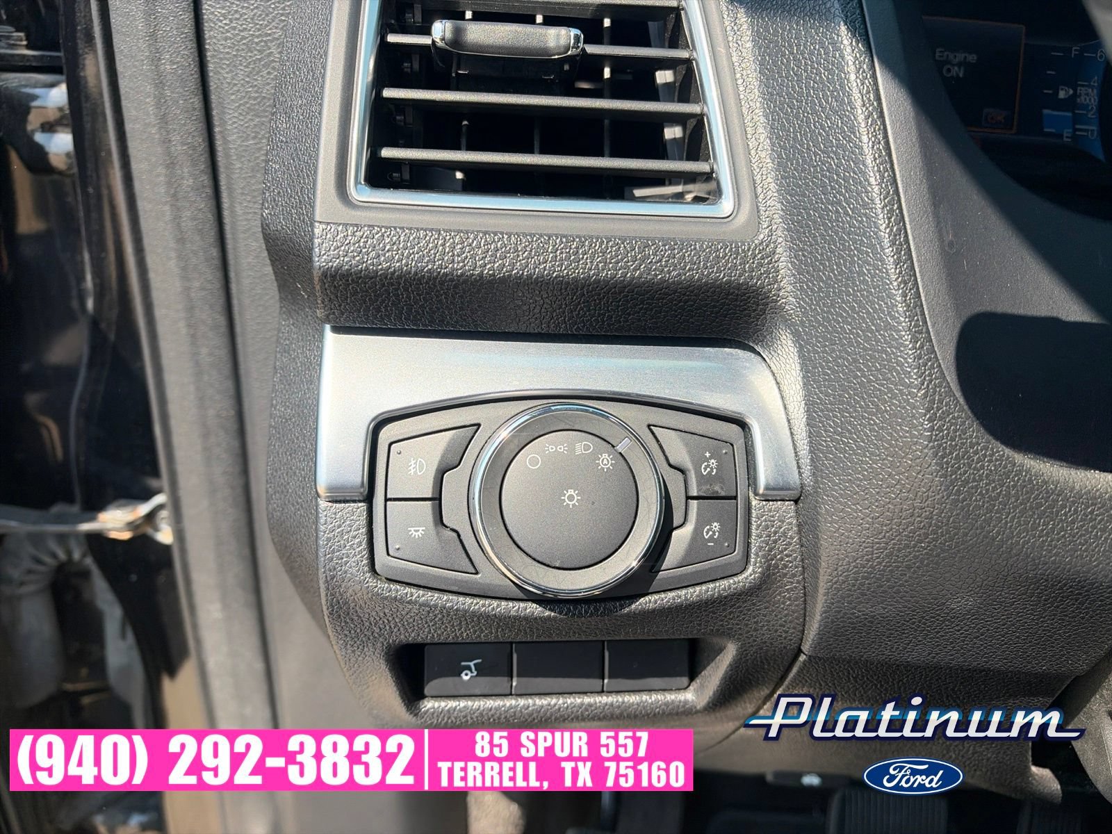 Used 2017 Ford Explorer Limited FWD image 12