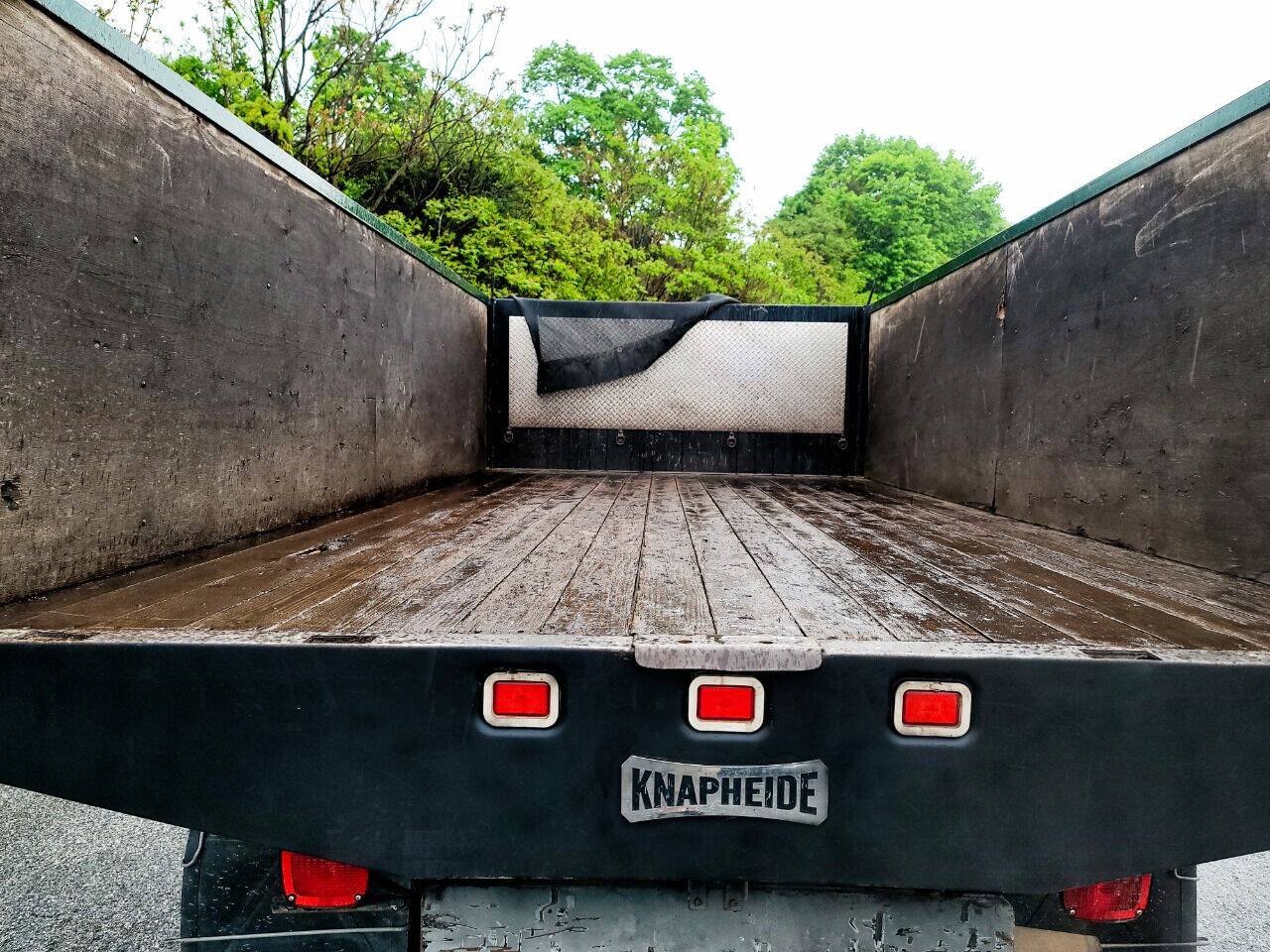 Used 2017 RAM 5500 Tradesman w/ Payload Upgrade Package RWD image 29
