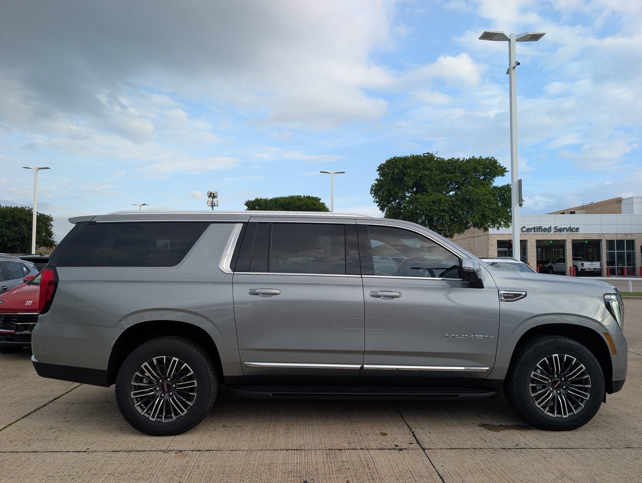 New 2026 GMC Yukon XL Elevation w/ Elevation Premium Package AWD/4WD image 3
