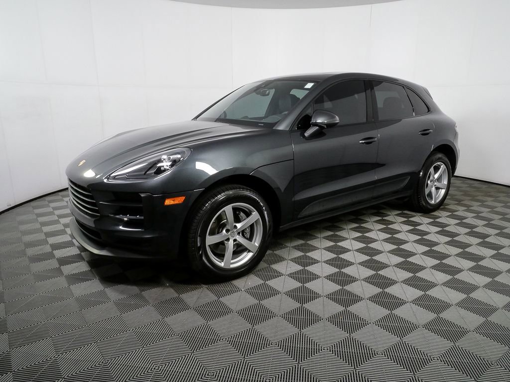 Certified 2020 Porsche Macan image 2