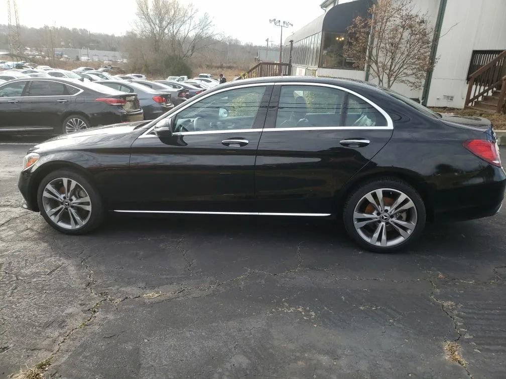 Used 2019 Mercedes-Benz C 300 4MATIC Sedan image 7