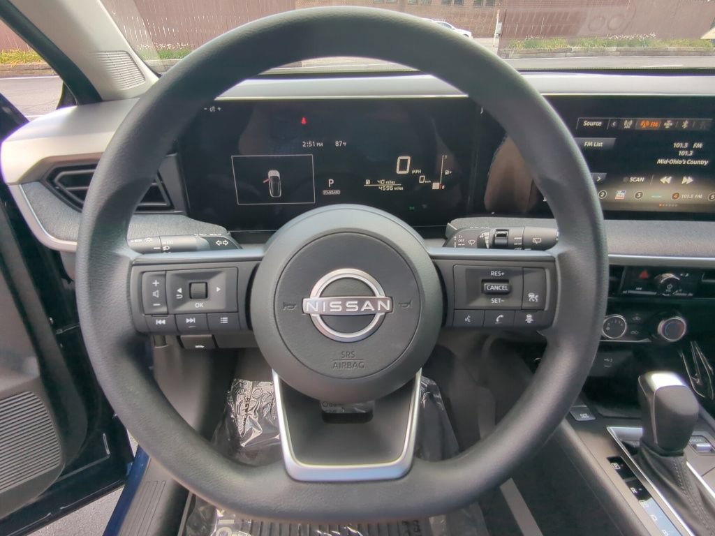 Certified 2025 Nissan Kicks SV FWD image 22