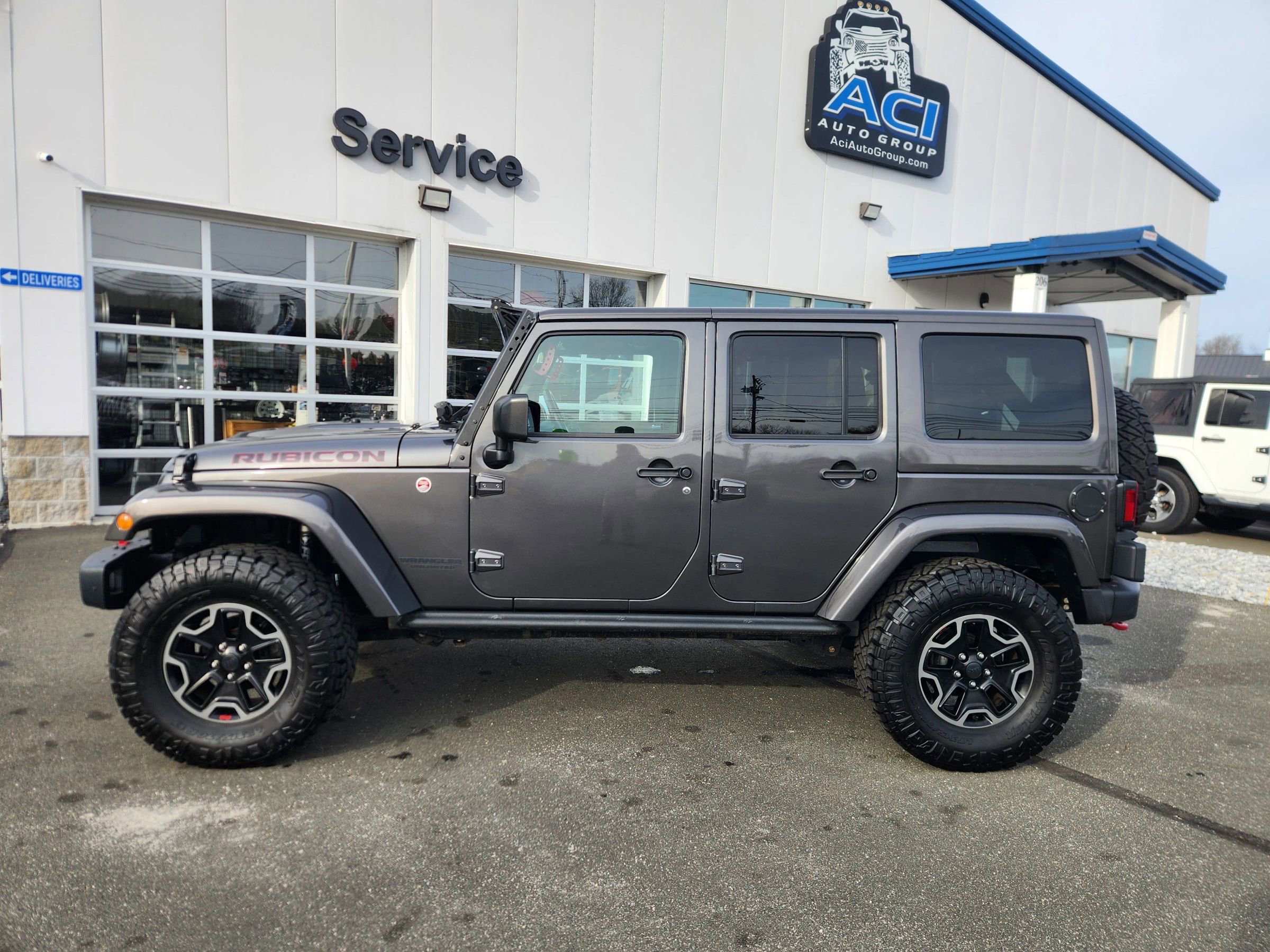Used 2016 Jeep Wrangler Unlimited Rubicon image 8