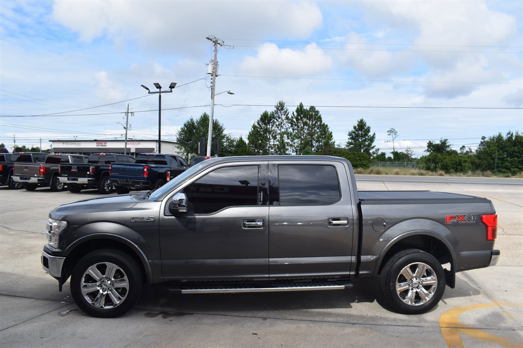 Used 2018 Ford F150 Lariat w/ Equipment Group 502A Luxury image 3