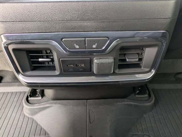 Used 2023 Chevrolet Silverado 2500 High Country w/ LPO, Hitch Package AWD/4WD image 16