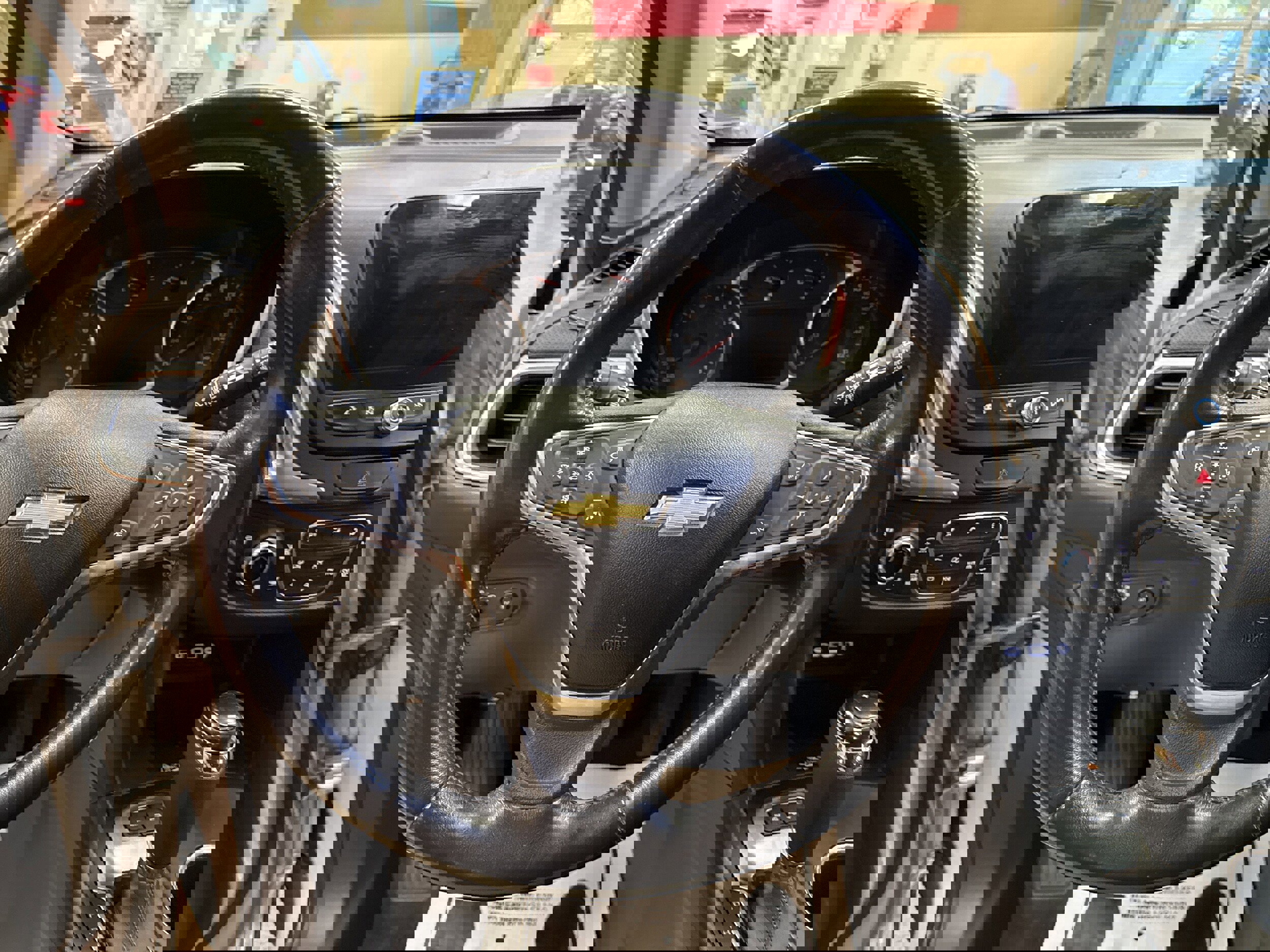 Used 2020 Chevrolet Equinox Premier image 31